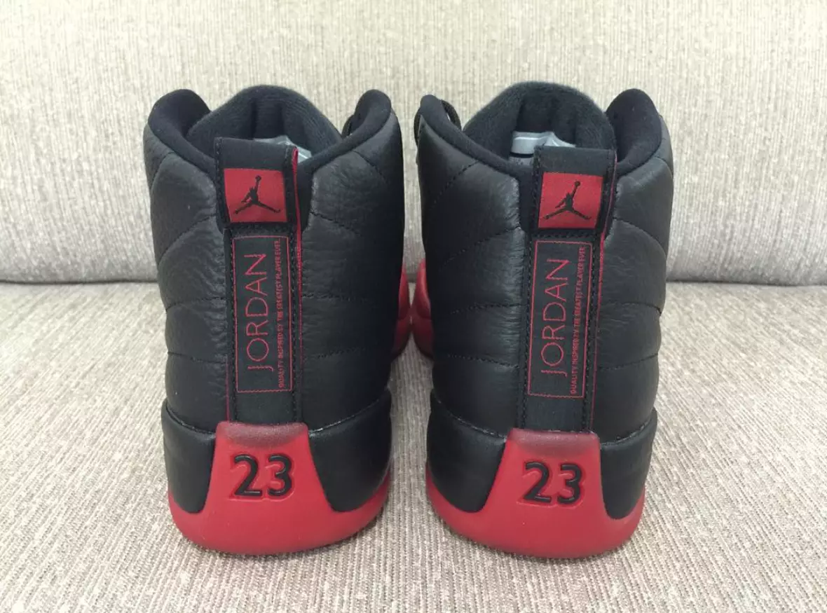 გრიპის თამაში Air Jordan 12 შავი წითელი 2016 წელი