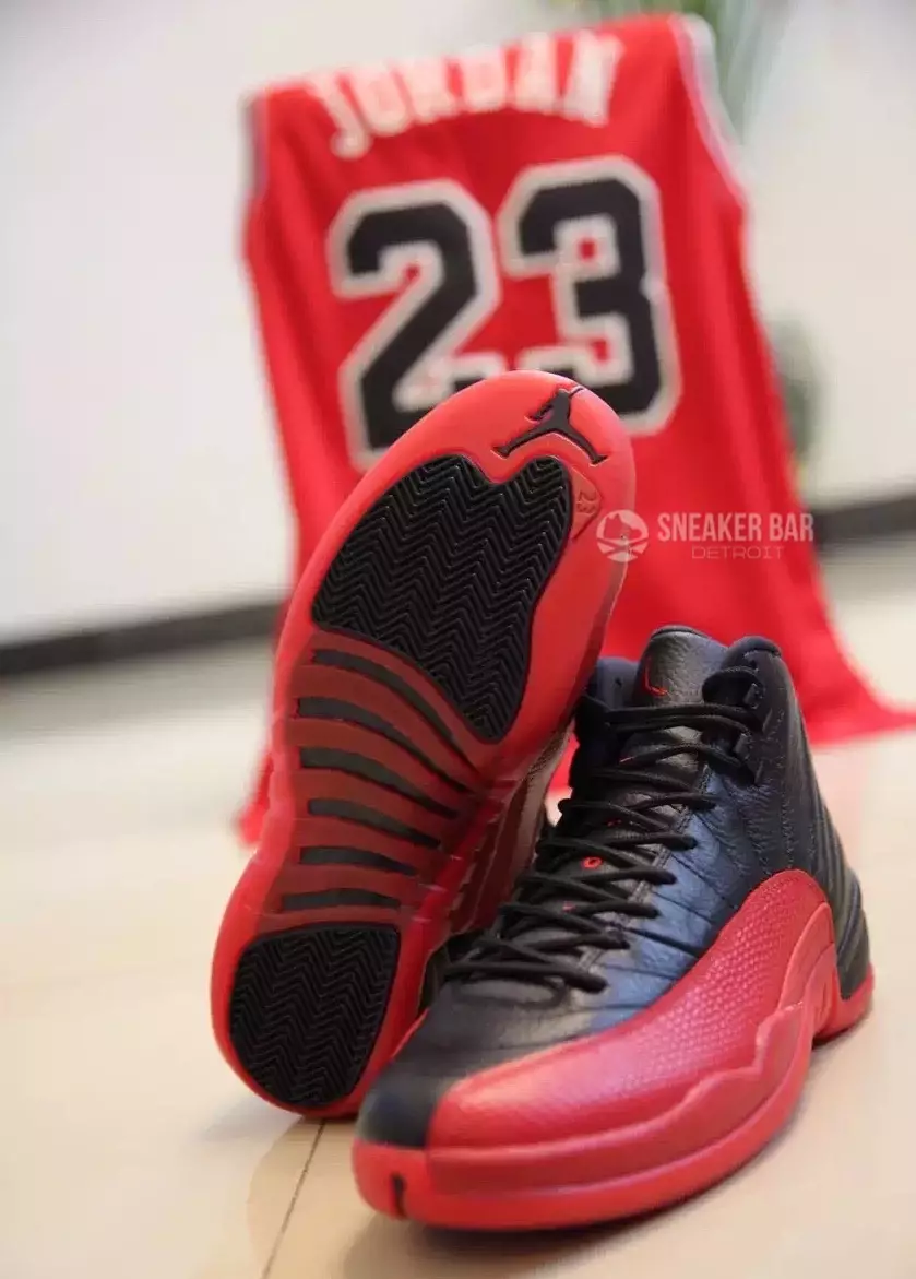 Hra Air Jordan 12 Chrípka 2016 Retro