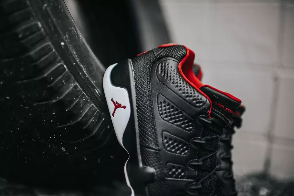 Air Jordan 9 Low Schwarz Weiß Gym Rot Chicago Bulls