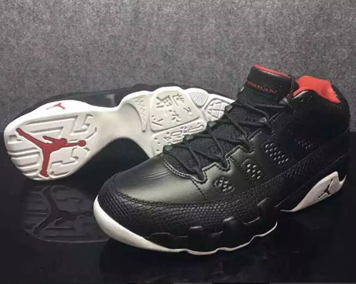 Air Jordan 9 רעטראָ נידעריק שוואַרץ ווייַס רויט