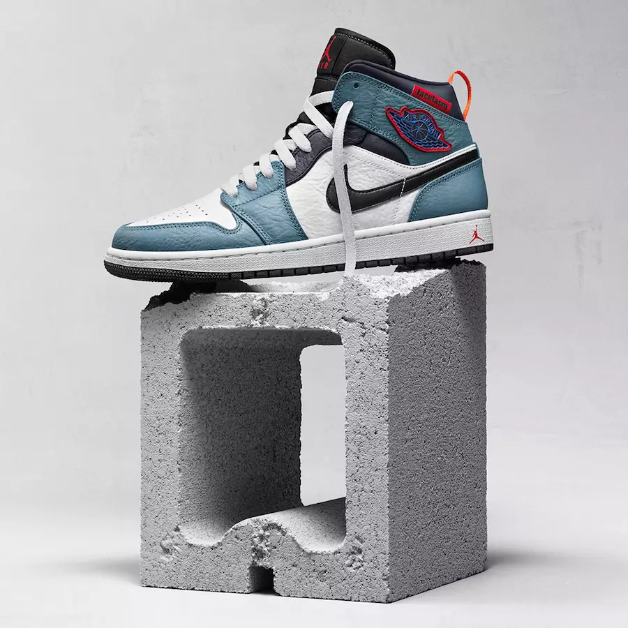 Facetasm Air Jordan 1 Pertengahan