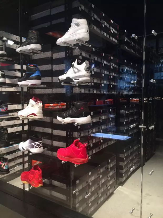 Magazin Air Jordan Toronto 306 Yonge