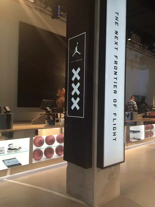 Air Jordan Toronto Mağazası 306 Yonge