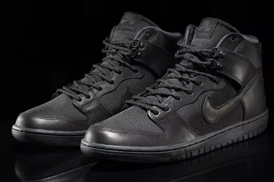 Nike SB Dunk High BOTA Triple Black 923110-001