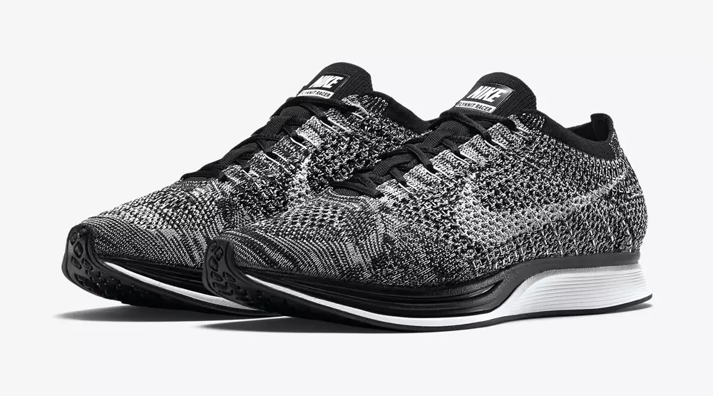 Nike Flyknit Racer Oreo Черная пятница