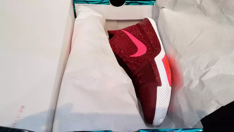 تاریخ انتشار Nike Kyrie 3 Hot Punch Team Red