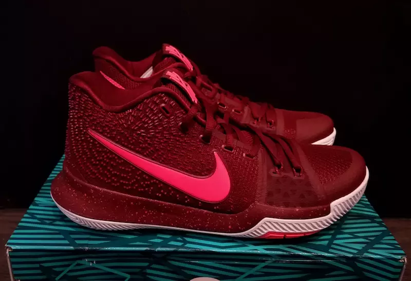 Nike Kyrie 3 핫펀치 팀 레드 출시일