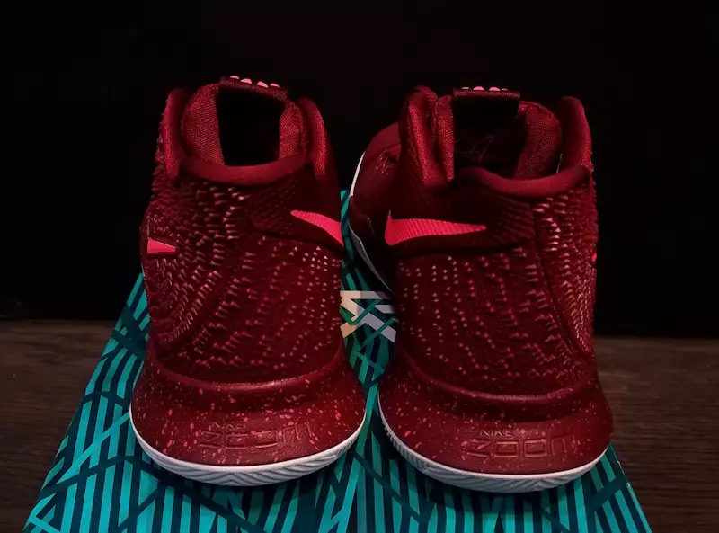 Датум на издавање на Nike Kyrie 3 Hot Punch Team Red