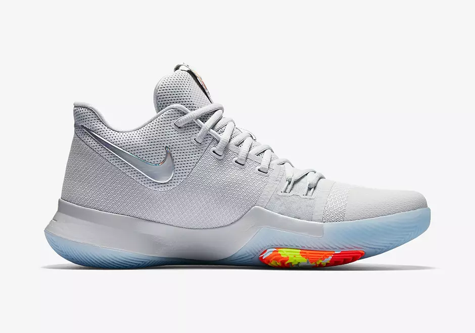 Nike Kyrie 3 opalizujący logo Swoosh 852416-001