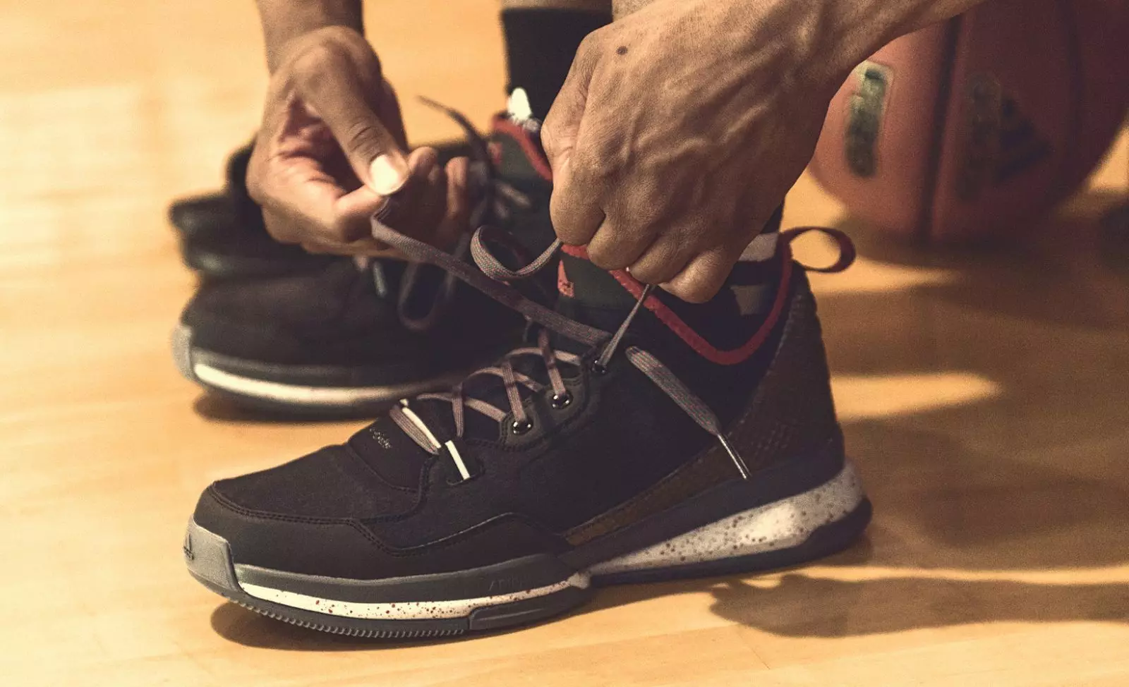 Adidas D Lillard 1 Home Away Дати випуску