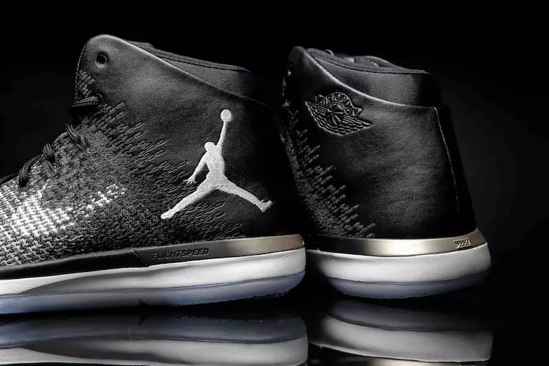 Air Jordan XXX1 drobná tlač