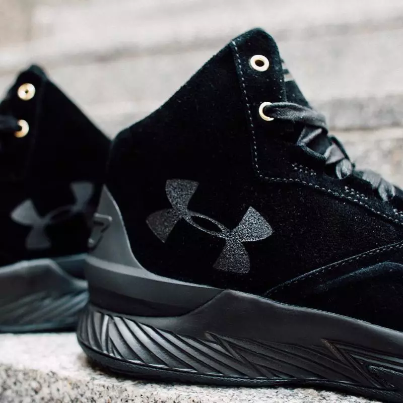 Under Armour Curry Lux Pelle Scamosciata Nera Gomma Bianca