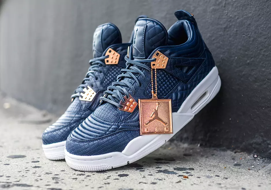 Air Jordan 4 Obsidian Premium