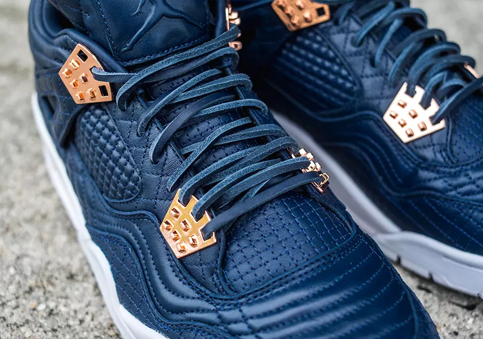 Air Jordan 4 Obsidian Premium