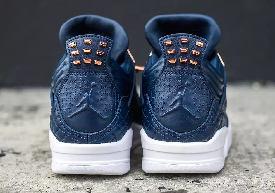 Air Jordan 4 Premium Obsidian