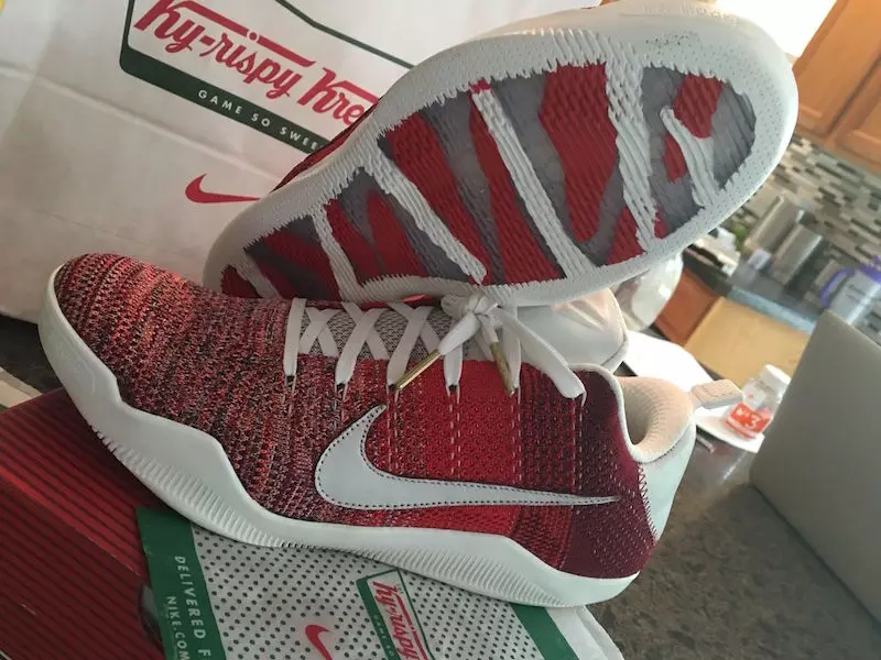 Nike Kobe 11 Elite Low 4KB Czerwony koń