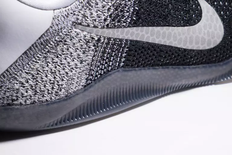 Nike Kobe 11 مشکی/سفید-کورت بنفش 822675-105