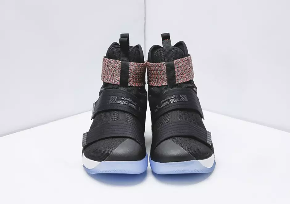 Nike LeBron Soldier 10 EP Радужный логотип Swoosh