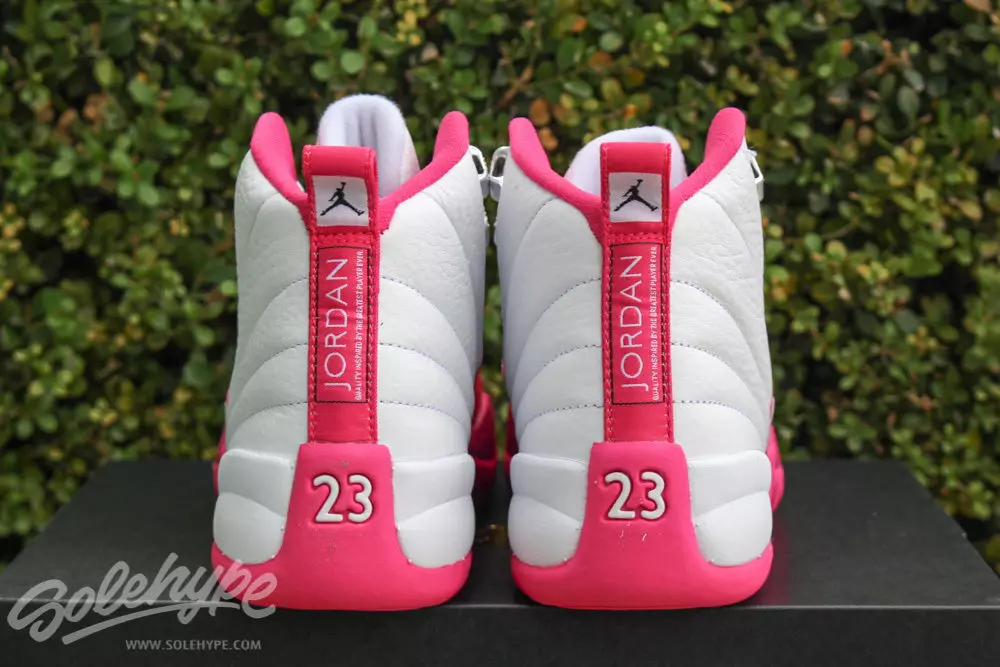 Air Jordan 12 GS ярко-розовый белый