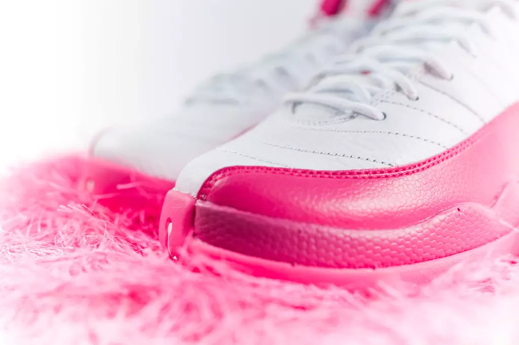 Air Jordan 12 Vivid Pink Putih