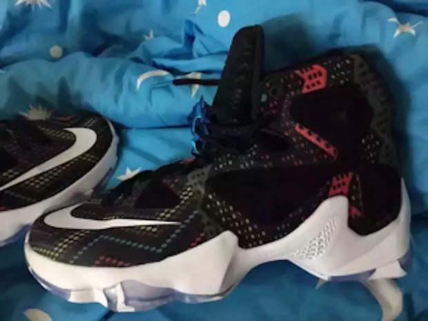 Nike LeBron 13 BHM Bulan Sejarah Hitam