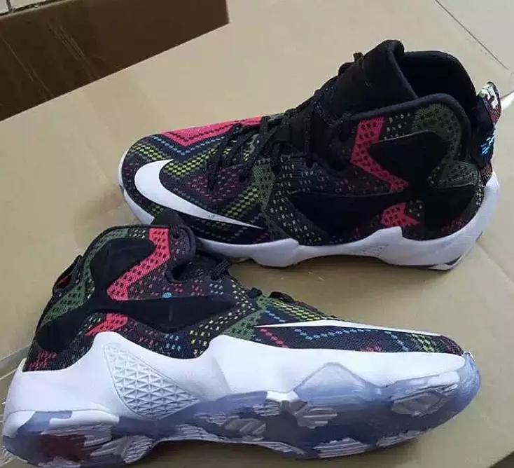 Nike LeBron 13 BHM Хар түүхийн сар