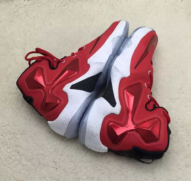 Nike LeBron 13 Merah Hitam Putih