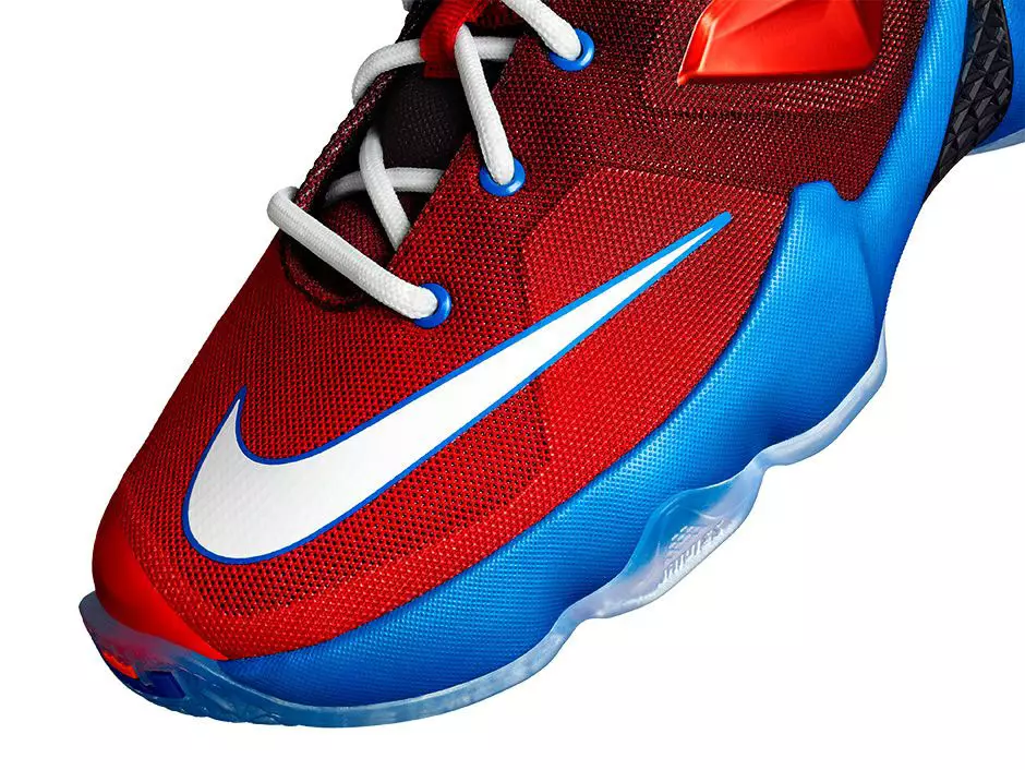 Dáta Eisiúna Fonsa Mini Nike LeBron 13 GS