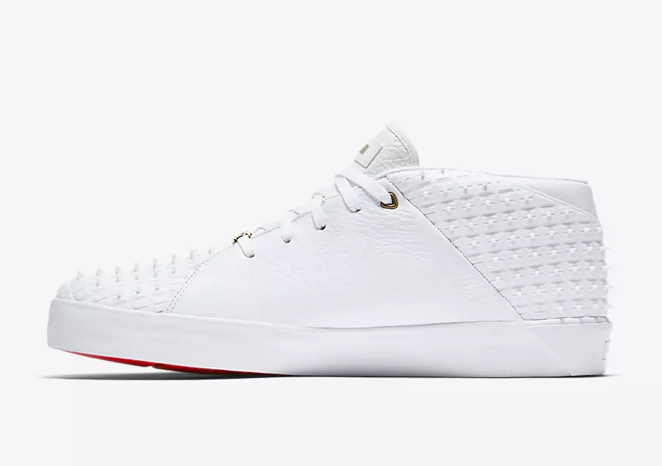 Nike LeBron 13 NSW Lifestyle White Gold