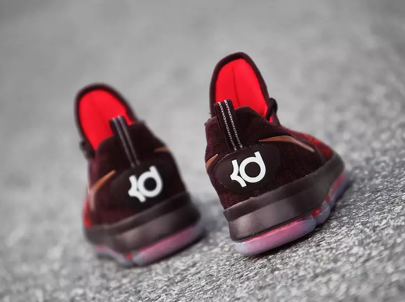 Nike KD 9 Kalėdų padažas