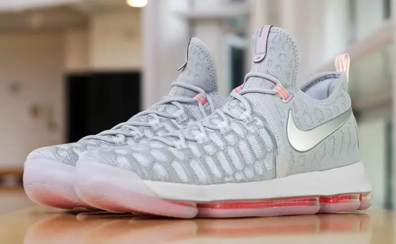 Nike KD 9 sovuq kulrang pushti