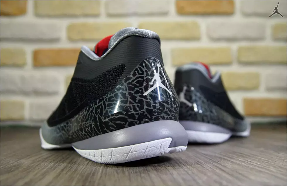 black-cement-jordan-cp3-viii-3