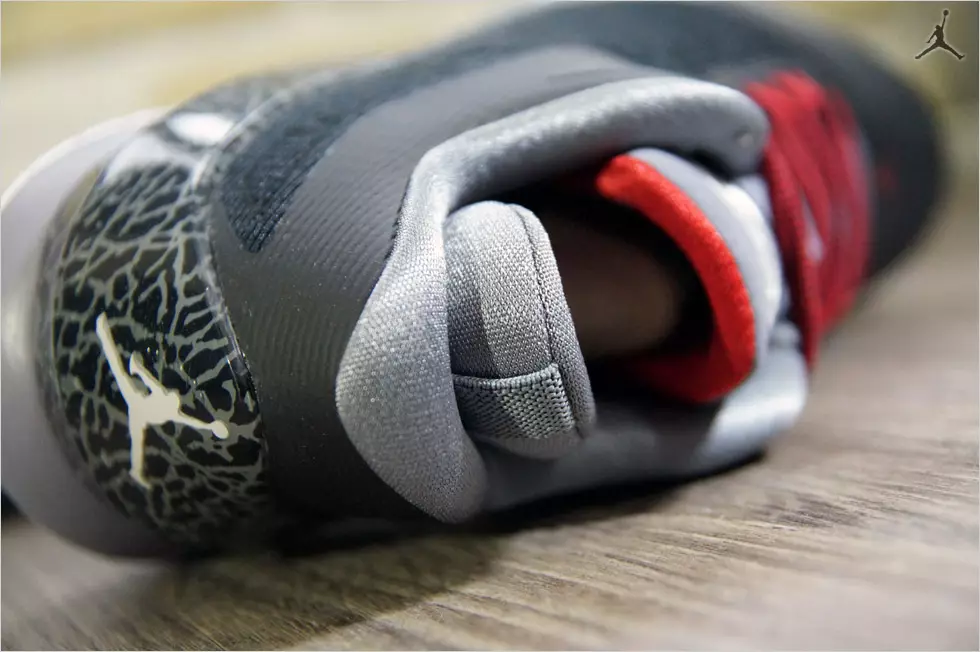 black-cement-jordan-cp3-viii-4