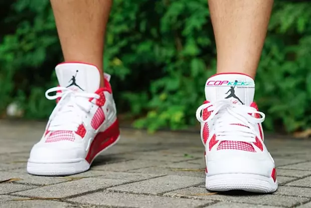 Jordan 4 Alternate 89 Sur les pieds