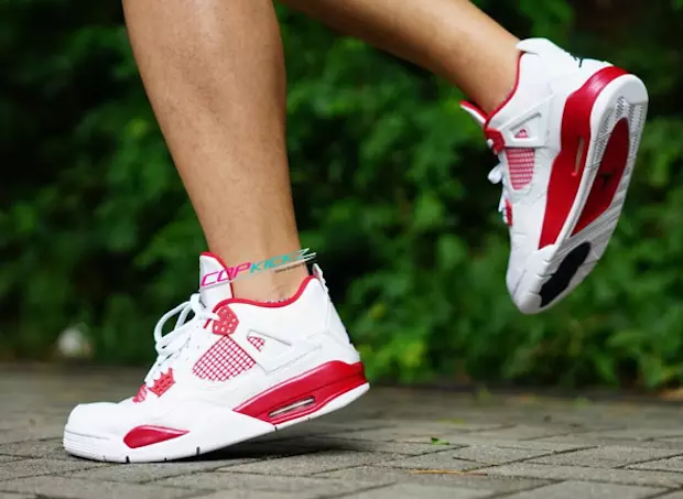 Jordan 4 Alternate 89 En Los Pies