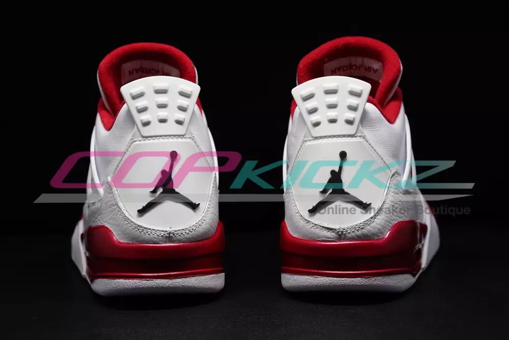 Jordan 4 Alternate ၈၉