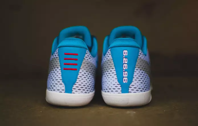 Ngày dự thảo Nike Kobe 11 EM Hornets