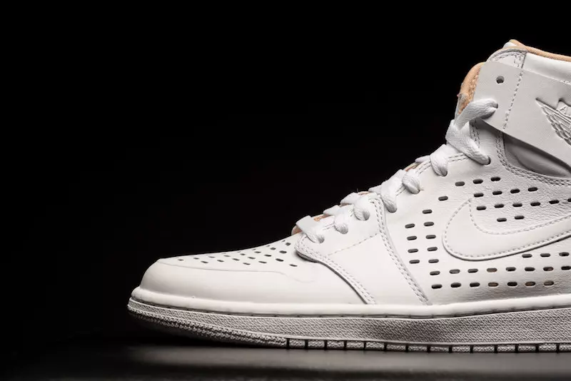 Air Jordan 1 Beyaz Tasarımlı Mükemmel