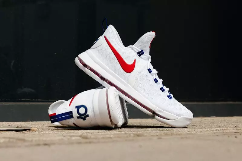 Na Stáit Aontaithe Mheiriceá Spreagtha Nike KD 9 Taibhiú Debuts Amárach