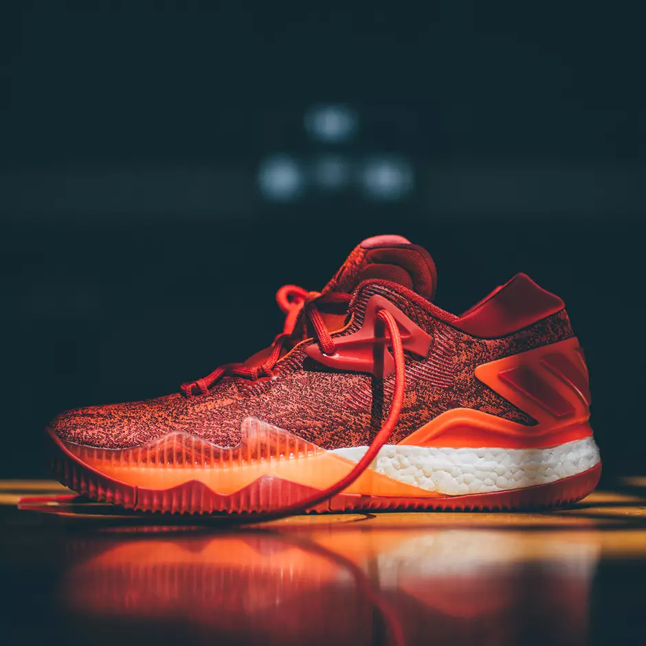 Датум на издавање на adidas Crazylight Boost 2016 година