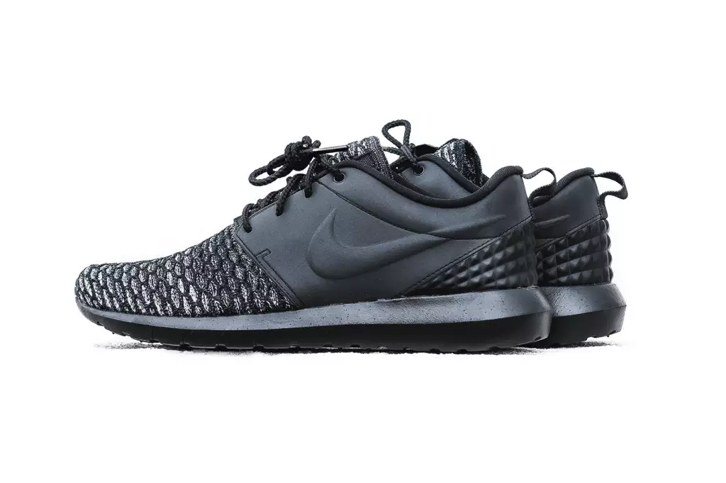 Nike Roshe NM Flyknit PRM Hitam