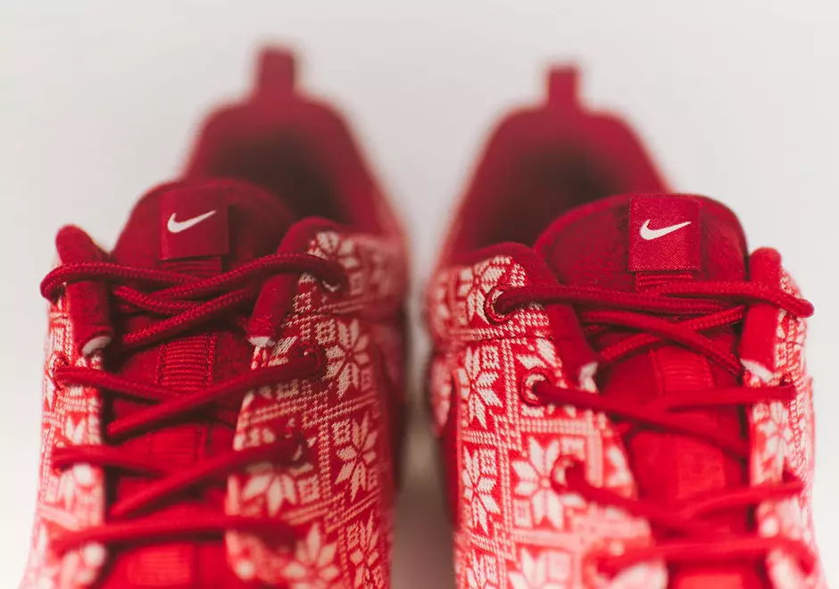 Nike Roshe Run Winter Yeti Sweater Pack