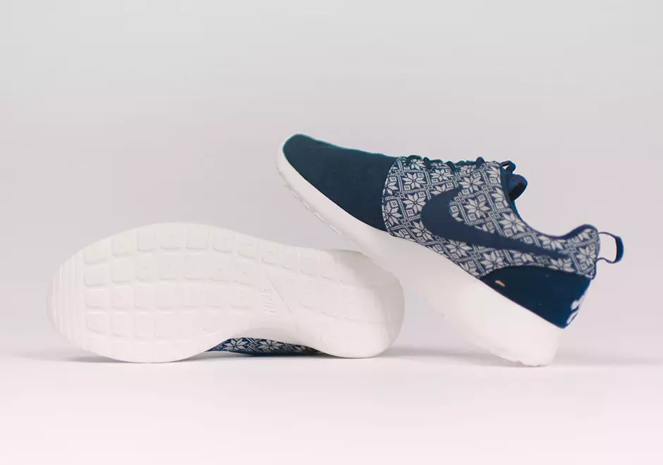 Nike Roshe Run Winter Yeti Sweater Pack