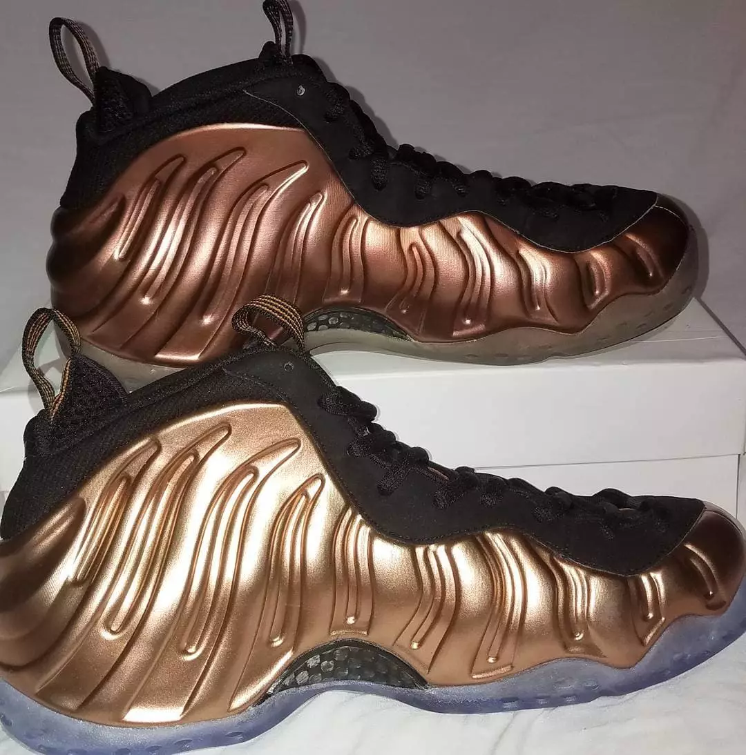 Cuivre Nike Foamposite 2017 2010 Comparaison