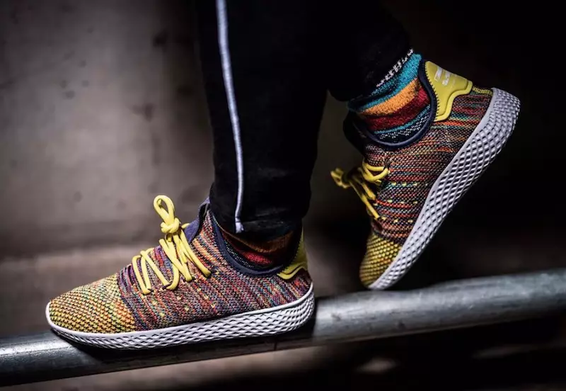 Hur Pharrells senaste adidas Human Race Sneaker ser ut på fötterna 42741_1