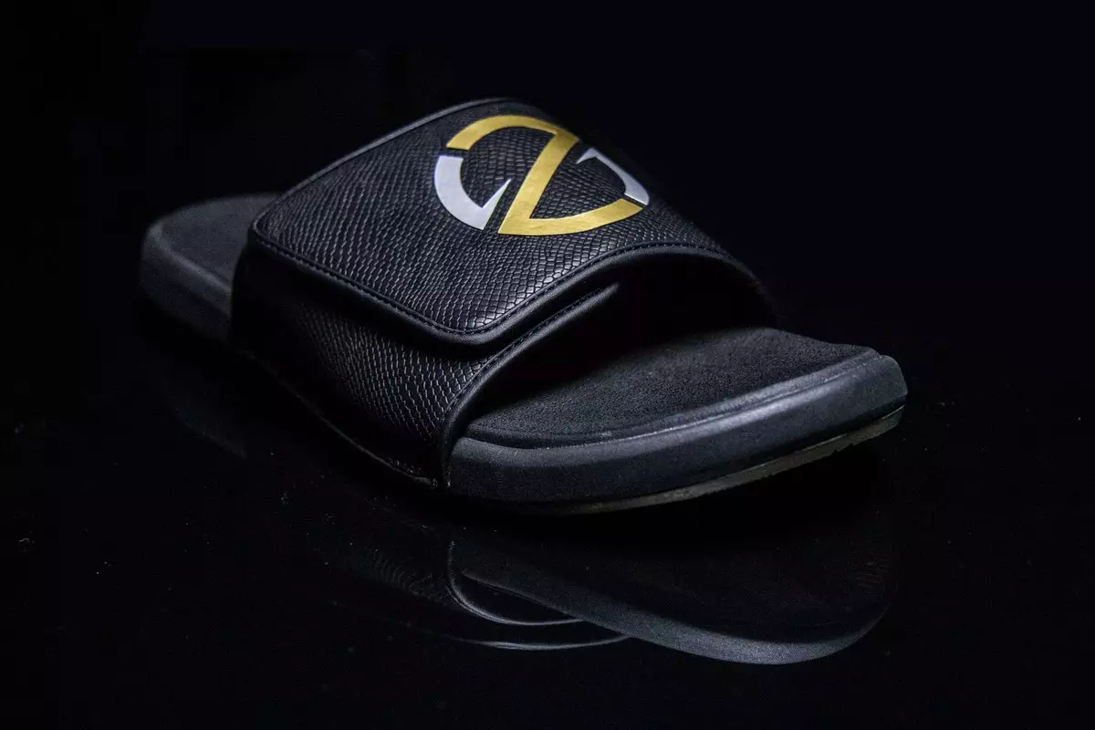 Sabatilla Lonzo Ball ZO2 Slide Big Baller Signature Brand