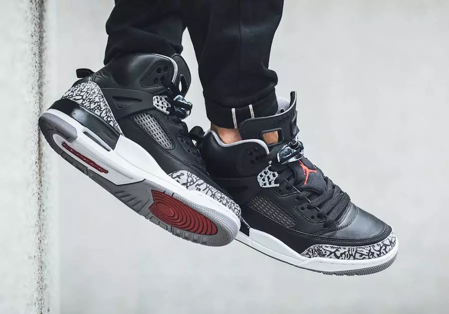 Jordan Spizike Cemento Nero Su Piedini