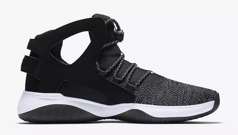 Dabar galima įsigyti Nike Air Flight Huarache Ultra Black White