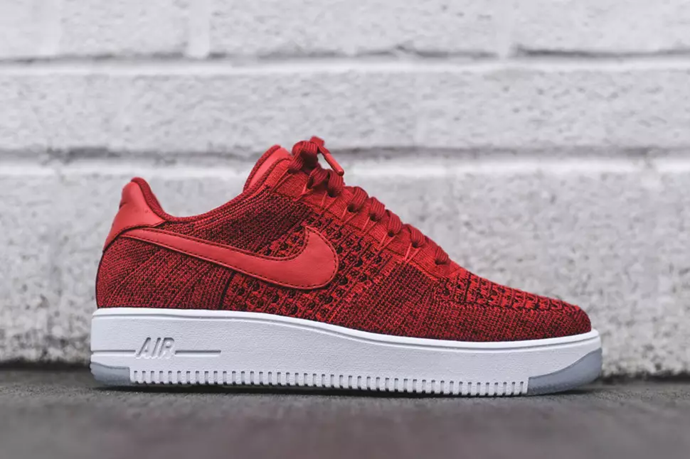 Nike Air Force 1 Ultra Flyknit Low University אדום