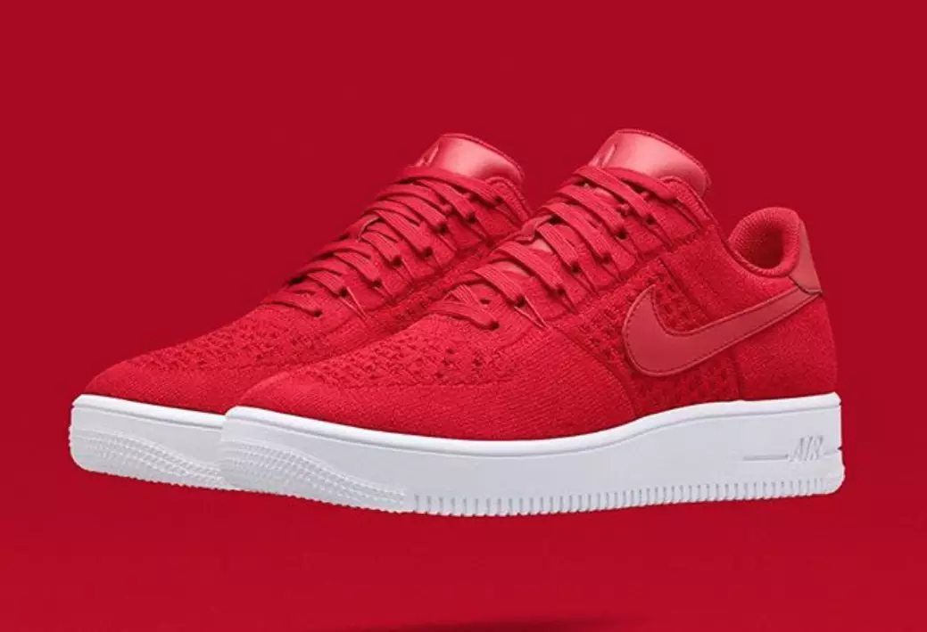 NikeLab Air Force 1 Ultra Flyknit -ро бо ду ранги тон муаррифӣ мекунад